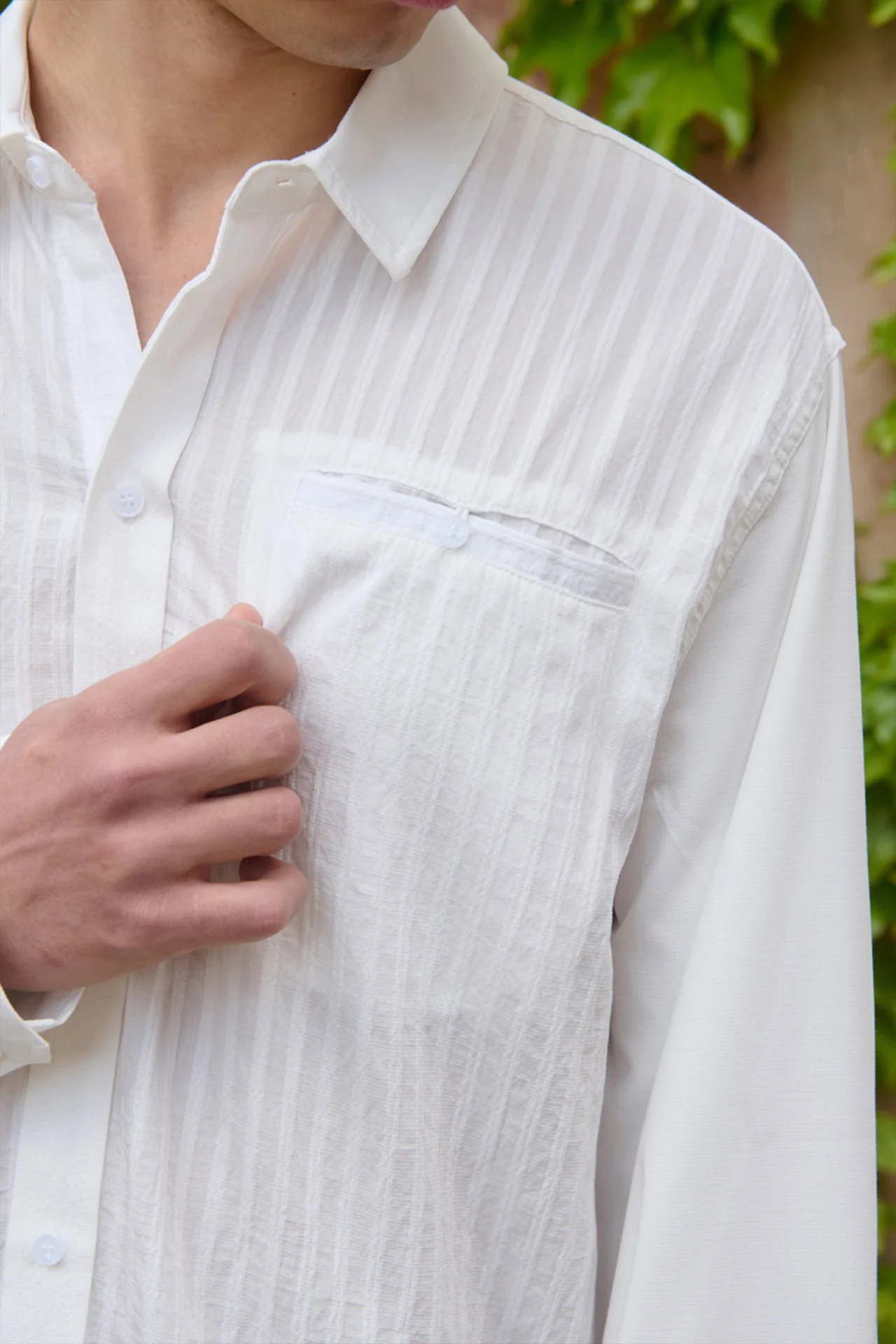 DiCaprio Holiday Shirt - Image 4